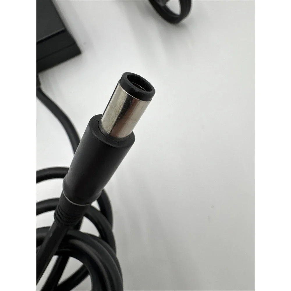 DELL DA130PE1-00 19.5V 6.7A Genuine‎ Original AC Power Adapter Charger